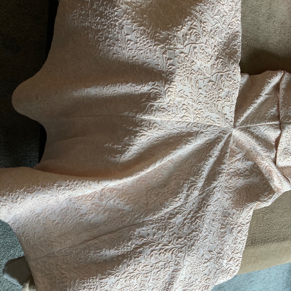 Dress - Picture 7 of 8
